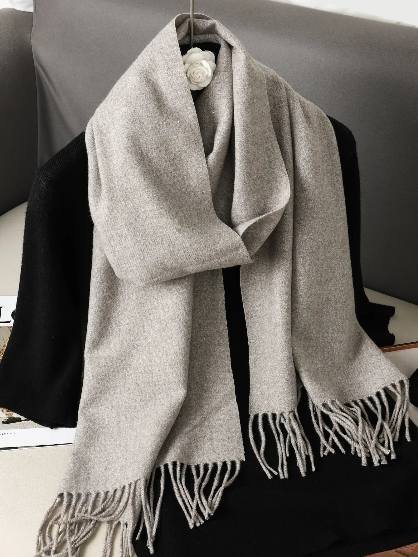 62Color Solid Women Winter Scarf Warm Thicken Cashmere Shawl Outdoor Fashion Luxury Tassels Pashmina Lady Wrap Windproof Scarves